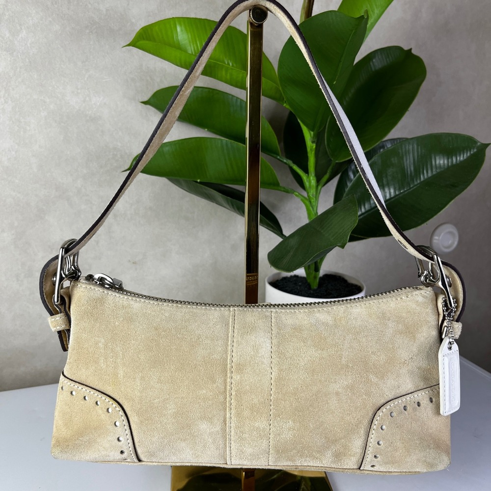 ♡ Vintage Coach Hamptons Demi Baguette Tan Suede & White Leather ♡